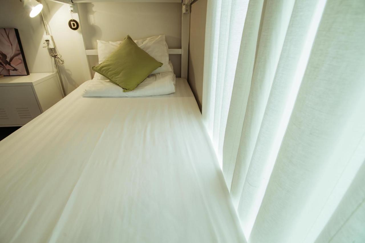 Fashen Poshtel Bed and Breakfast Chiang Mai Exteriör bild